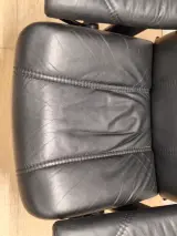 Stressless relaxzetel in zwart leder met bijpassend voetbankje – foto 4 – kavel bij De Kringwinkel, Gent