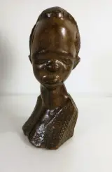 Twee Afrikaanse houten bustes, handgesneden, 20e eeuw – foto 8 – kavel bij De Kringwinkel, Turnhout