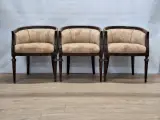 Set van 3 kuipstoelen in Louis XVI-stijl – foto 2 – kavel bij De Kringwinkel, Gent