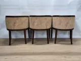 Set van 3 kuipstoelen in Louis XVI-stijl – foto 18 – kavel bij De Kringwinkel, Gent