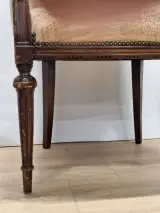 Set van 3 kuipstoelen in Louis XVI-stijl – foto 10 – kavel bij De Kringwinkel, Gent