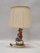 Vintage Goebel Hummel tafellamp ‘Apple Tree Girl’ - model 229 – kavel bij De Kringwinkel, Gent