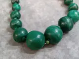 Exclusieve Malachiet sieradenset - Ketting en oorbellen in zilver - 925 – foto 3 – kavel bij De Kringwinkel, Gent