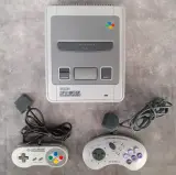 Spelconsole: Originele SNES console met 6 games + Super Gameboy adapter – foto 4 – kavel bij De Kringwinkel, Gent
