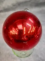 Set van 4 vintage glazen kerstballen met Bbloemmotief en pailletten – foto 7 – kavel bij De Kringwinkel, Gent