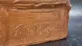 Terracotta buste van man met baard door Victor de Haen – foto 4 – kavel bij De Kringwinkel, Gent