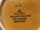 Flora Gouda Holland vaas "Madrid" model 915 - Midden 20ste eeuw – foto 7 – kavel bij De Kringwinkel, Gent