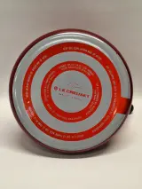Originele Le Creuset Kone fluitketel in de kleur oranjerood – foto 6 – kavel bij De Kringwinkel, Gent