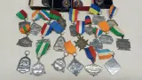 Collectie oude medailles en onderscheidingen met doosjes – foto 3 – kavel bij De Kringwinkel, Zottegem