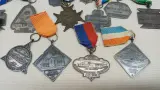 Collectie oude medailles en onderscheidingen met doosjes – foto 4 – kavel bij De Kringwinkel, Zottegem