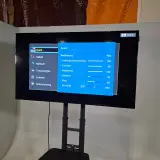 Monitor op verrijdbare standaard, Samsung, DC55E – foto 2 – kavel bij Domeinen Roerende Zaken, Groningen