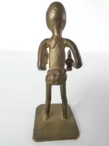 Set van 4 bronzen Afrikaanse muzikanten – foto 9 – kavel bij De Kringwinkel, Heverlee