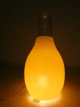 XL Orangina Glazen Fles Lamp – ArtScène Créations (Jaren '80) – foto 2 – kavel bij De Kringwinkel, Heverlee