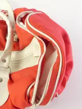 Rode Coca-Cola sporttas met witte accenten – foto 8 – kavel bij De Kringwinkel, Heverlee