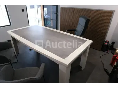 Kantoormeubelset – kavel bij Auctelia, Nivelles