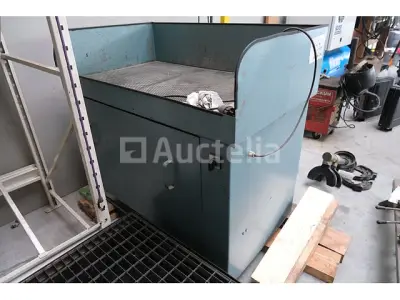 Schoonmaakkast – kavel bij Auctelia, Nivelles