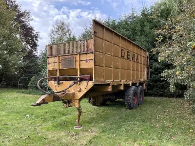 1983 DEWA HW24 Silagewagen – kavel bij Dome Auctions, Heist-Op-Den-Berg