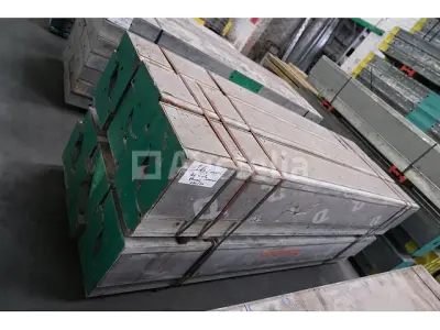 12 binnenste hoeken 270X30 Framax – kavel bij Auctelia, Machelen