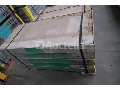 5 bekistingspanelen 135X60 Framax – kavel bij Auctelia, Machelen