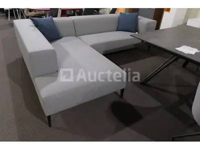 Hoekbank – kavel bij Auctelia, Mont-de-l'Enclus