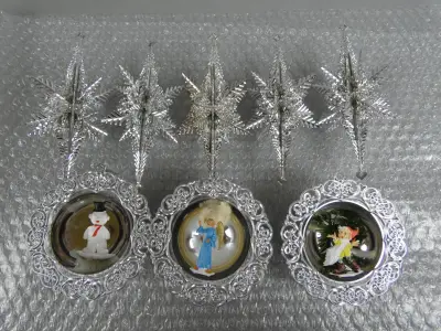 8 kerst ornamenten zilverkleurig – kavel bij De Kringwinkel, Diest