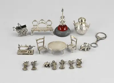 Lot zilveren miniaturen – kavel bij Twents Veilinghuis