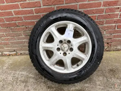 4 Autobanden 225/60R 16C 101/99H Matador Nordica MS op velg, goed profiel – kavel bij HNVI, Valkenswaard