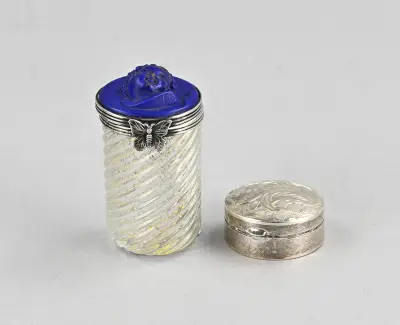 2 Doosjes met zilver – kavel bij Twents Veilinghuis