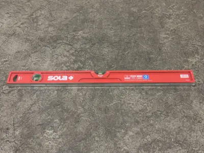 2x Sola waterpas magnetisch 60cm MRM – kavel bij XL Auctions