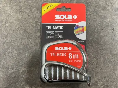 2x Sola rolmaat 8m x 25mm Tri-Matic – kavel bij XL Auctions
