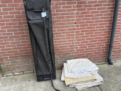 Popup partytent toolport – kavel bij HNVI, Valkenswaard