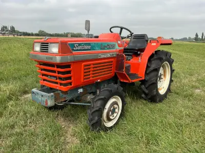 Kubota Sunshine L1-205DT vierwielaangedreven minitractor – kavel bij Dome Auctions, Middelkerke