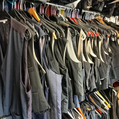 Ca. 85x Man, gilets (Peaky Blinders) – kavel bij Onlineveilingmeester, Drachten