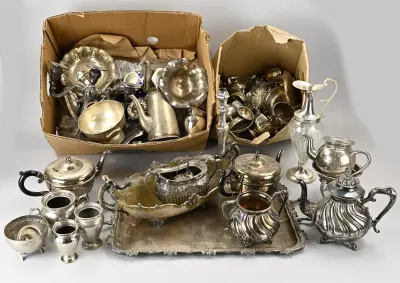 Groot lot plated (ca. 15 kilo) – kavel bij Twents Veilinghuis