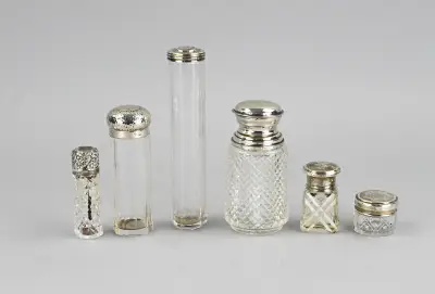 6 Flacons met zilver – kavel bij Twents Veilinghuis