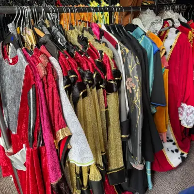 Ca. 84x Kind, hof kleding – kavel bij Onlineveilingmeester, Drachten