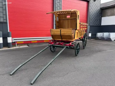 Prachtig Gerestaureerde Antieke Houten Boerenkar – kavel bij Auctim, Eynatten