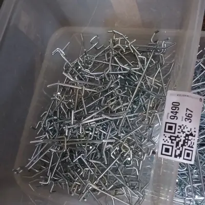 Metalen ophanghaken van metalen gatenwandrek – kavel bij Onlineveilingmeester, Drachten
