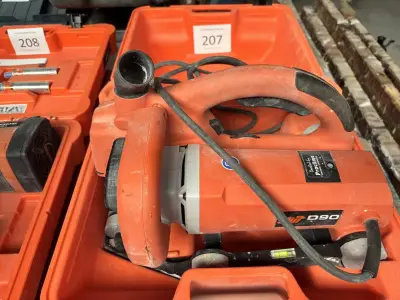 Spit D90 Sleuventrekker – kavel bij Hammertime, Tools Auction Antwerp