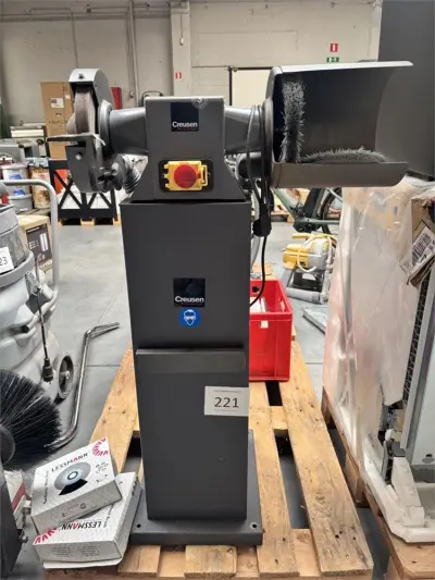 Stannde Slijpmachine Creusen Ak8000 – kavel bij Hammertime, Tools Auction Antwerp