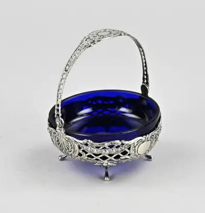 Zilveren mand met blauw glas – kavel bij Twents Veilinghuis