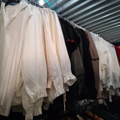 Ca. 55x Barok bovenkleding – kavel bij Onlineveilingmeester, Drachten