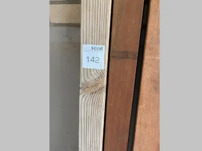 1 Vuren paal 9 x 9 cm, 2,5m – kavel bij HNVI, Valkenswaard
