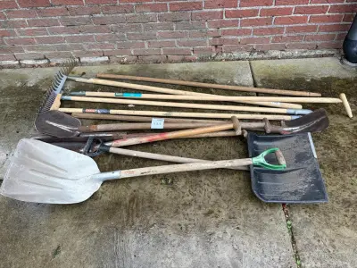 Diverse tuingereedschappen – kavel bij HNVI, Valkenswaard