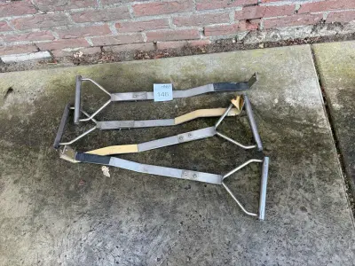 4 rvs kast til hulpen – kavel bij HNVI, Valkenswaard