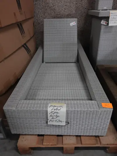 Wicker ligbed Manutti – kavel bij Openbare Verkopen, Wakken