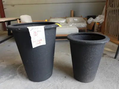 2-Delige bloempotten set – kavel bij Openbare Verkopen, Wakken