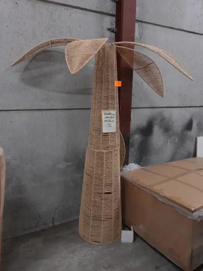 Decoratieve palmboom – kavel bij Openbare Verkopen, Wakken