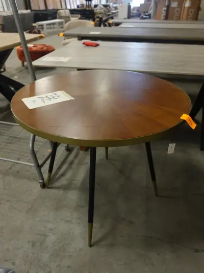 Houten indoor tafel – kavel bij Openbare Verkopen, Wakken