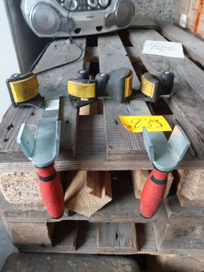 2x Platen drager – kavel bij Openbare Verkopen, Wakken